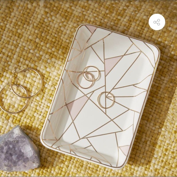 Trinket Dish - Picture 1 of 4